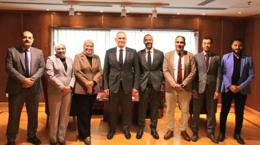 رئيس هيئة المستشفيات والمعاهد التعليمية وشعبة محرري الصحة 
