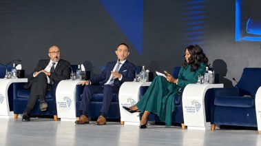 المهندس محمد عبد الصمد خلال الجلسة 