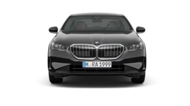 سيارة BMW 520i Executive 