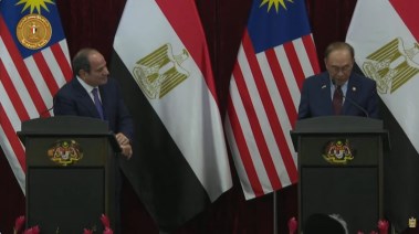 الرئيس السيسي مع رئيس الوزراء الماليزي
