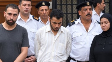 المتهمون أثناء المحاكمة
