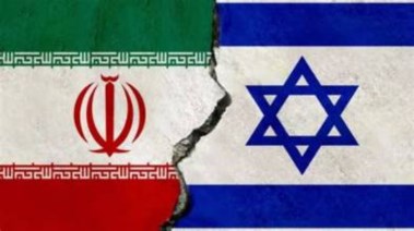 إسرائيل تلوح بشن الحرب علي إيران ... وطهران تتأهب عسكريا هل تدق الحرب طبولها من جديد
