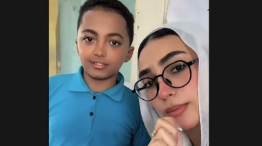 المعلمة والطالب المخترع 