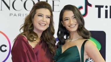  أميرة أديب ومنال سلامة 