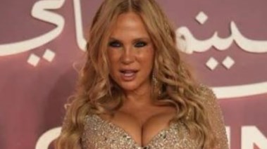  الفنانة شيرين رضا 