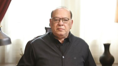 الفنان صلاح عبدالله 