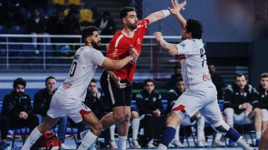 يد الأهلي والزمالك