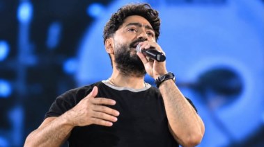  الفنان تامر حسني 
