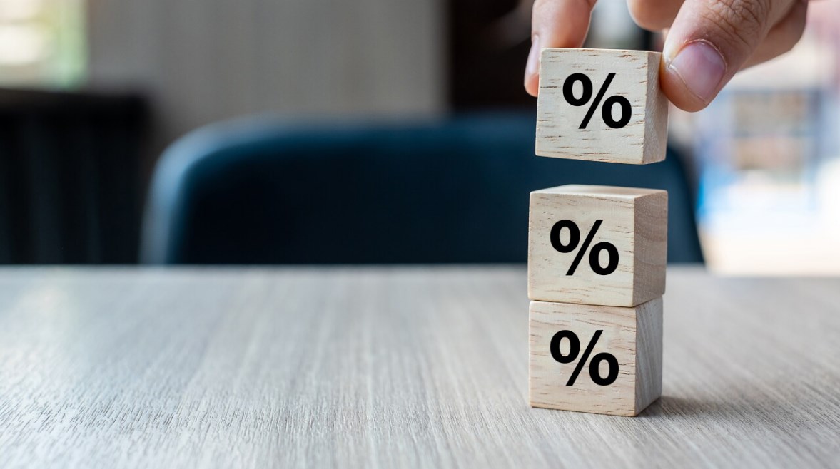 رفع أسعار الفائدة