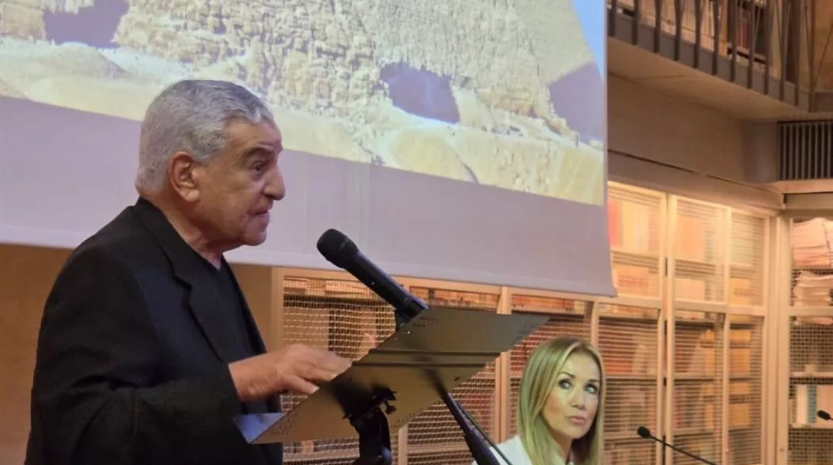 زاهي حواس