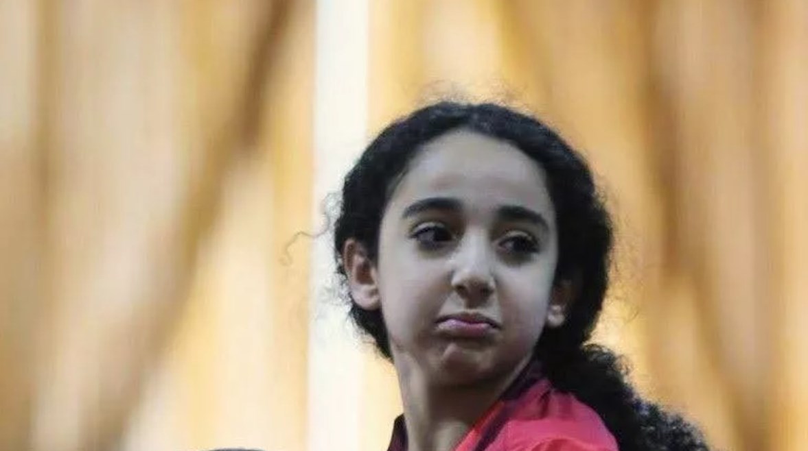 الطالبة زينة 