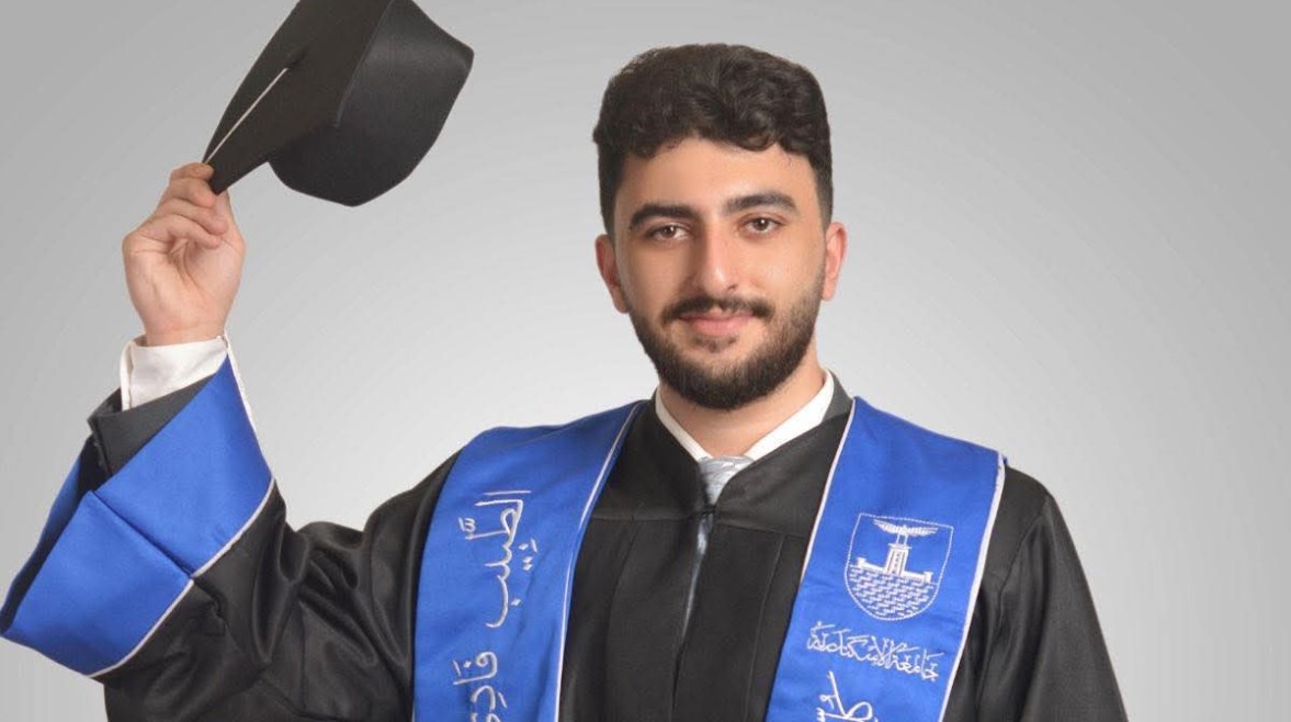 طبيب الاسنان فادي هلسا 