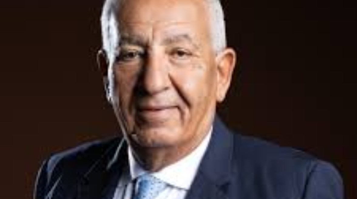 كامل أبو علي
