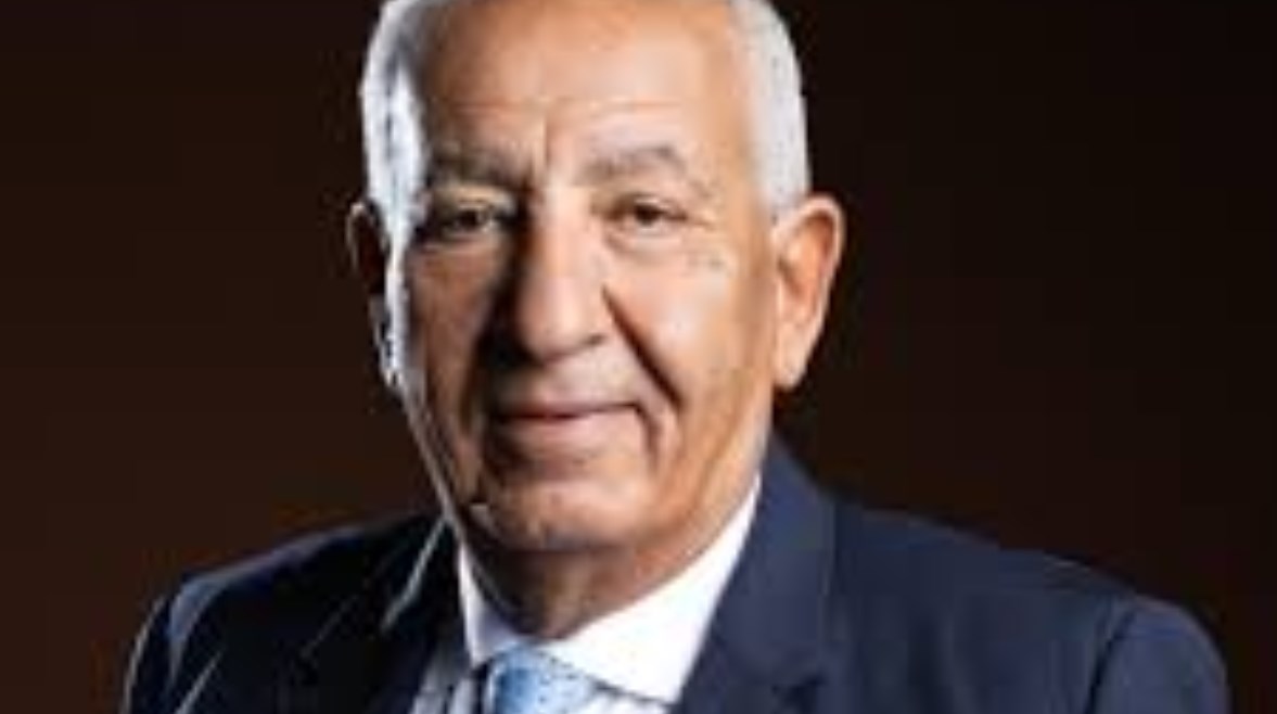 كامل أبو علي رئيسا للنادي المصري