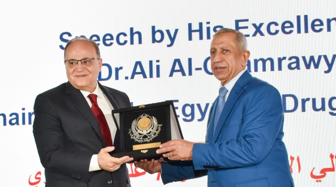 رئيس هيئة الدواء يشهد تخريج الدفعة الأولى من دبلومة ممارسات التصنيع الجيد GMP
