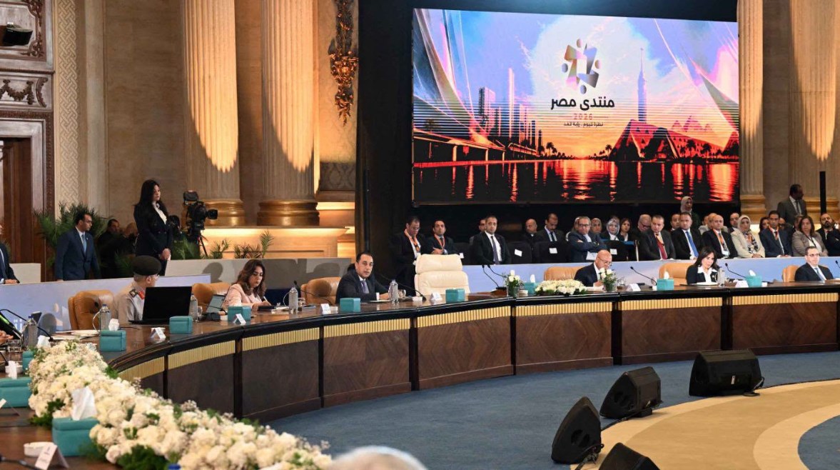 رئيس الوزراء خلال فعاليات المنتدى