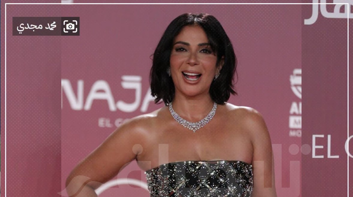 الفنانة منى زكي في مهرجان الجونة السينمائي