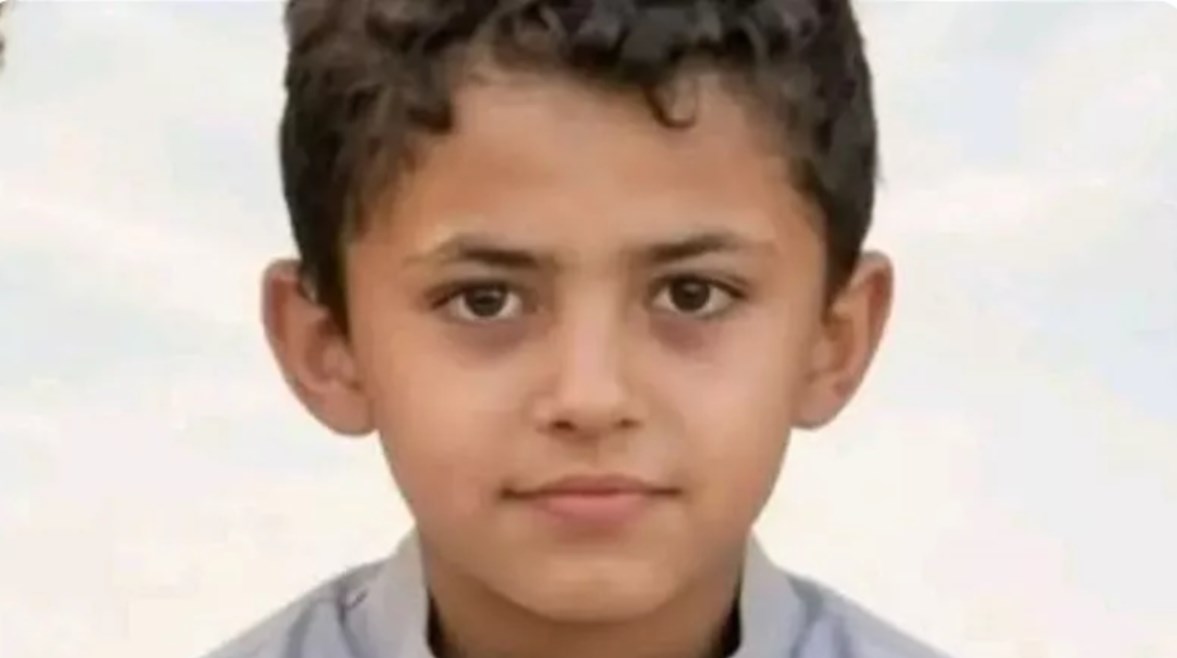 صورة الطفل المتوفي