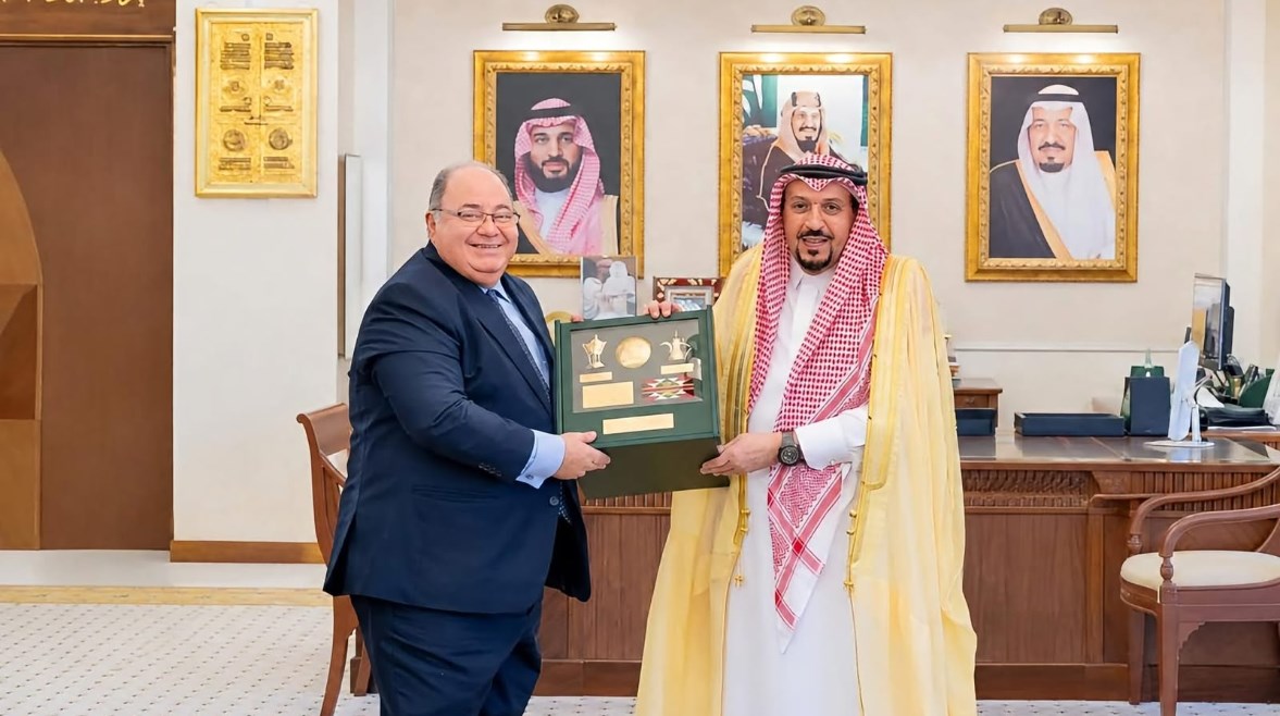 القنصل المصري بالرياض يبحث في القصيم أوضاع الجالية وفرص الاستثمار