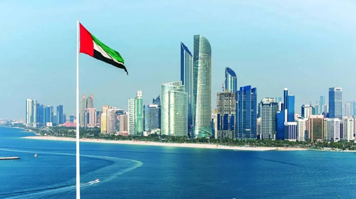 العلم الإماراتي 