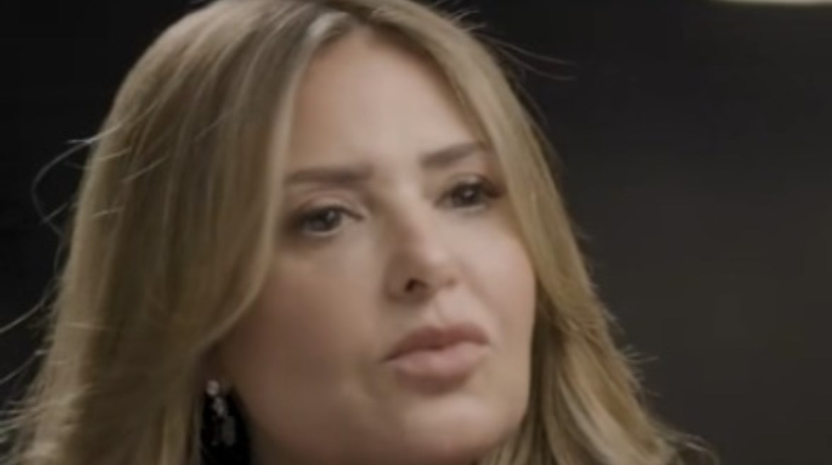  الفنانة صابرين 