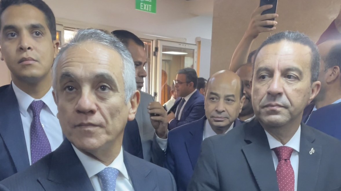 صورة لوزير العدل رفقة محافظ المنوفية من الافتتاح