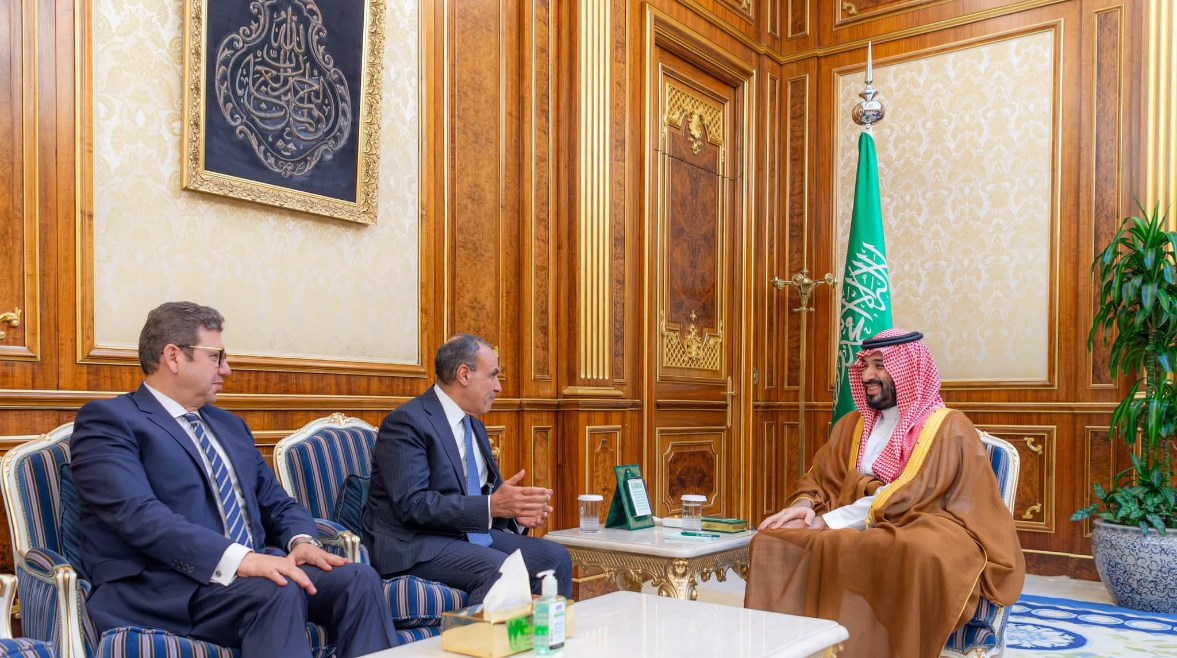 ولي العهد يستقبل وزير الخارجية