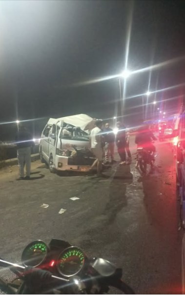 حادث تصادم أتوبيس وميكروباص بطريق سقيل الكوم الأحمر