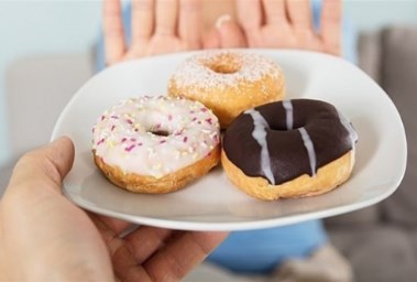 تناول السكريات قبل النوم- تعبيرية