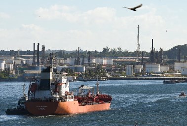 رست ناقلة النفط "أوشن مارينر" في ميناء هافانا الشهر الماضي.