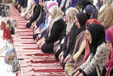 صلاة التراويح للمرأة 