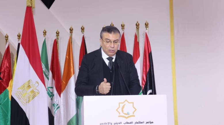 عمرو الليثي خلال تكريمه