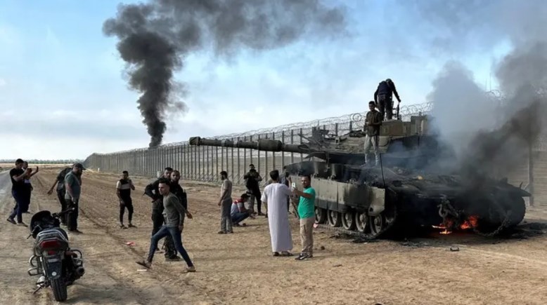 من السياج الحدودي مع غزة