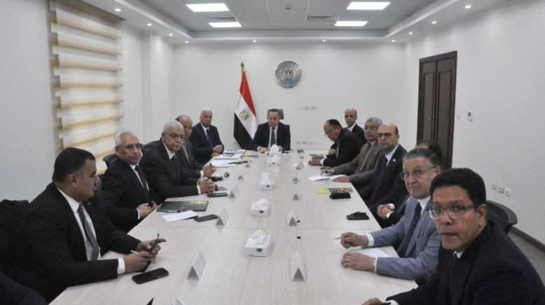 اجتماع وزير التعليم العالي ورؤساء الجمعيات الأهلية