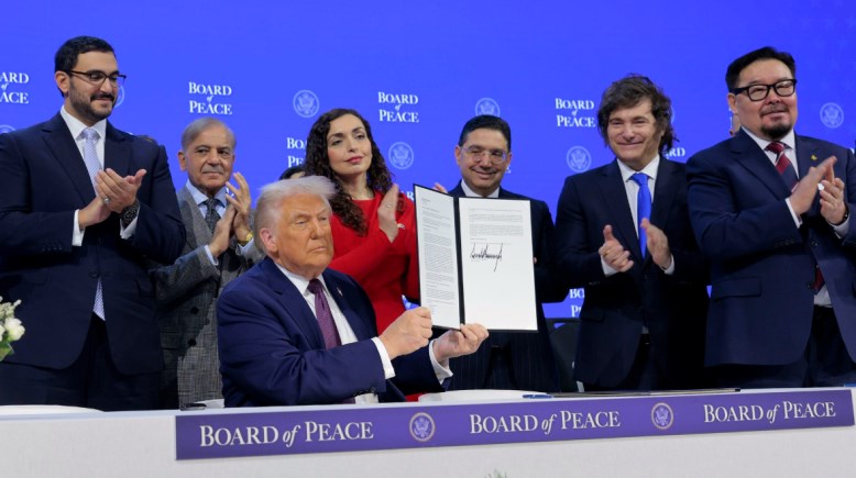 ترامب لدى إعلان تشكيل مجلس السلام خلال منتدى دافوس