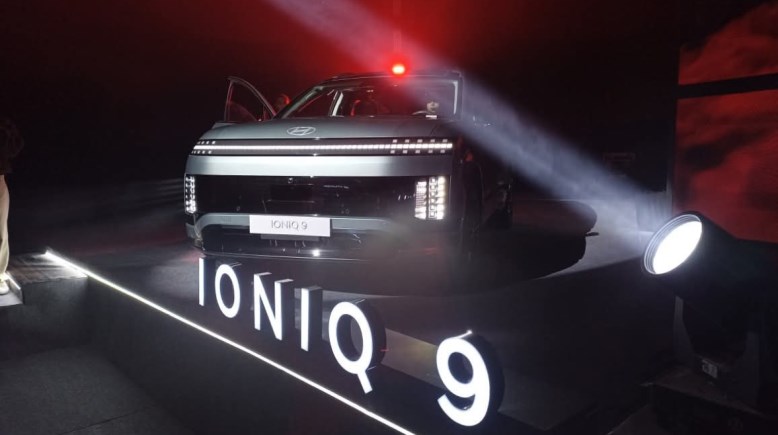 سيارة هيونداي أيونيك 9