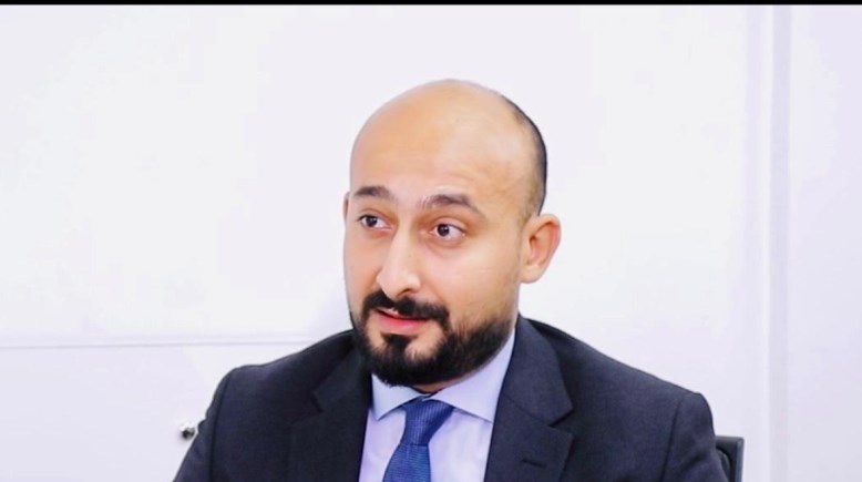 الكاتب الصحفي أحمد نبيل 