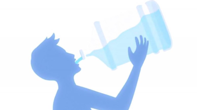 شرب الماء بكثرة في السحور