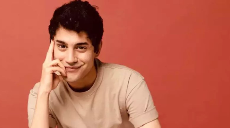 الممثل التركي ابراهيم يلدز