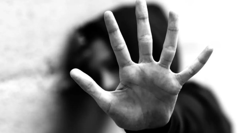 التعدي على فتاة_ أرشيفية