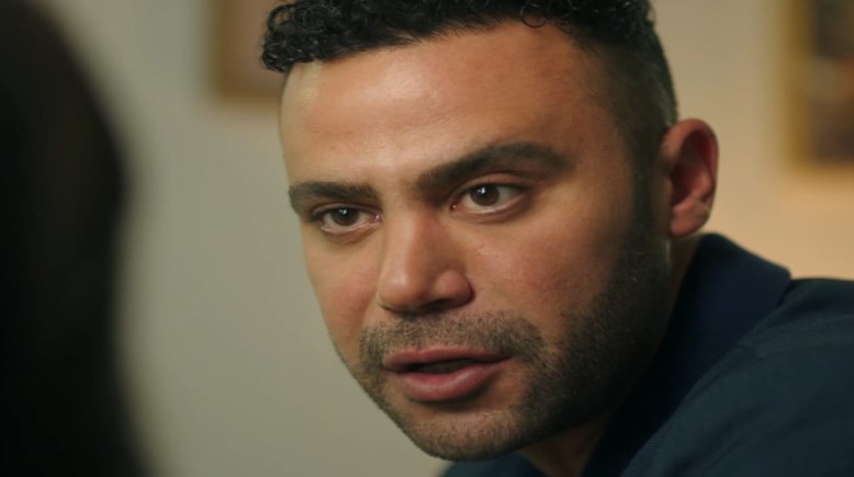 الفنان محمد إمام في دور حمزة الدباح