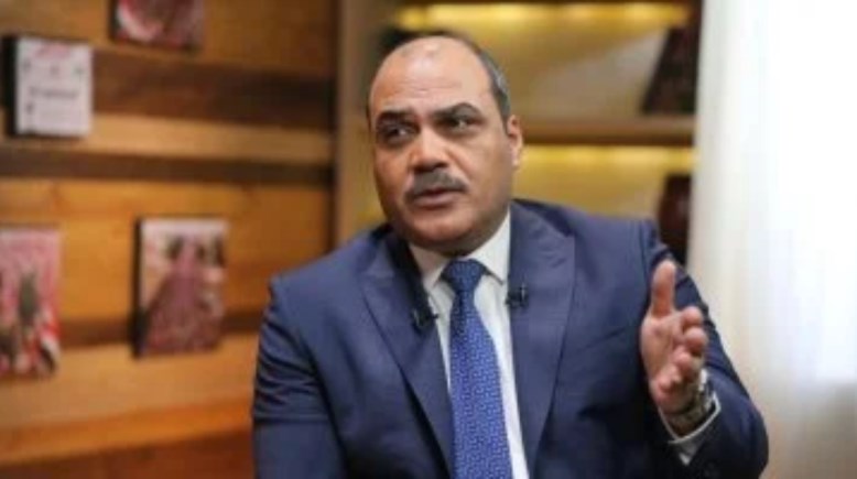 الإعلامي محمد الباز