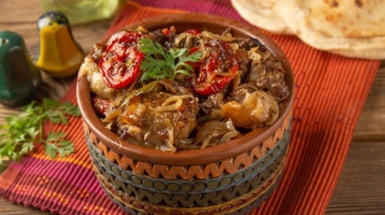 طاجن عكاوي بالبصل