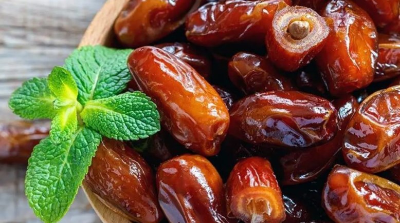 على كم تمرة يفطر مريض السكري؟