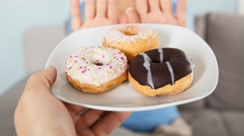 تناول السكريات قبل النوم- تعبيرية