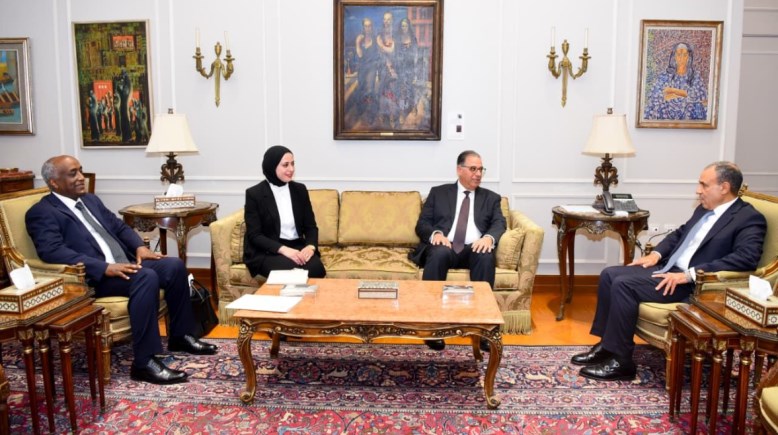 وزير الخارجية خلال اللقاء