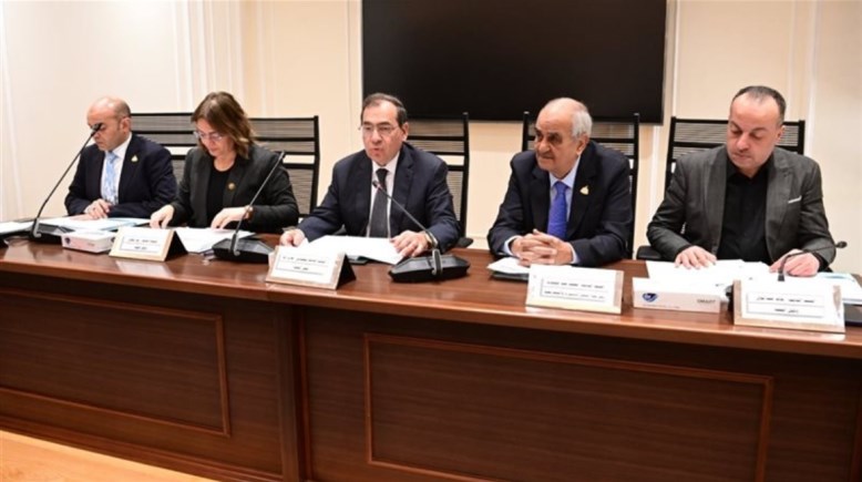 خلال اجتماع اللجنة