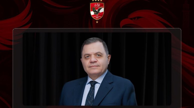 محمود توفيق وزير الداخلية 