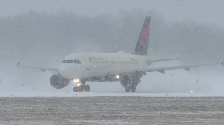 رحلات الجوية - أرشيفية