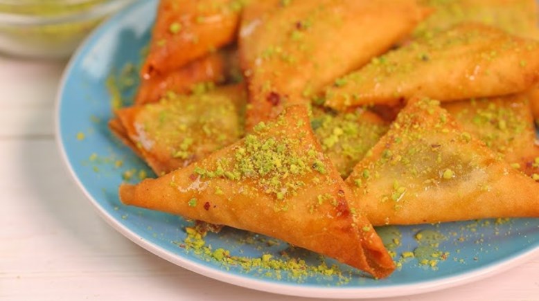 سمبوسة بالبستاشيو